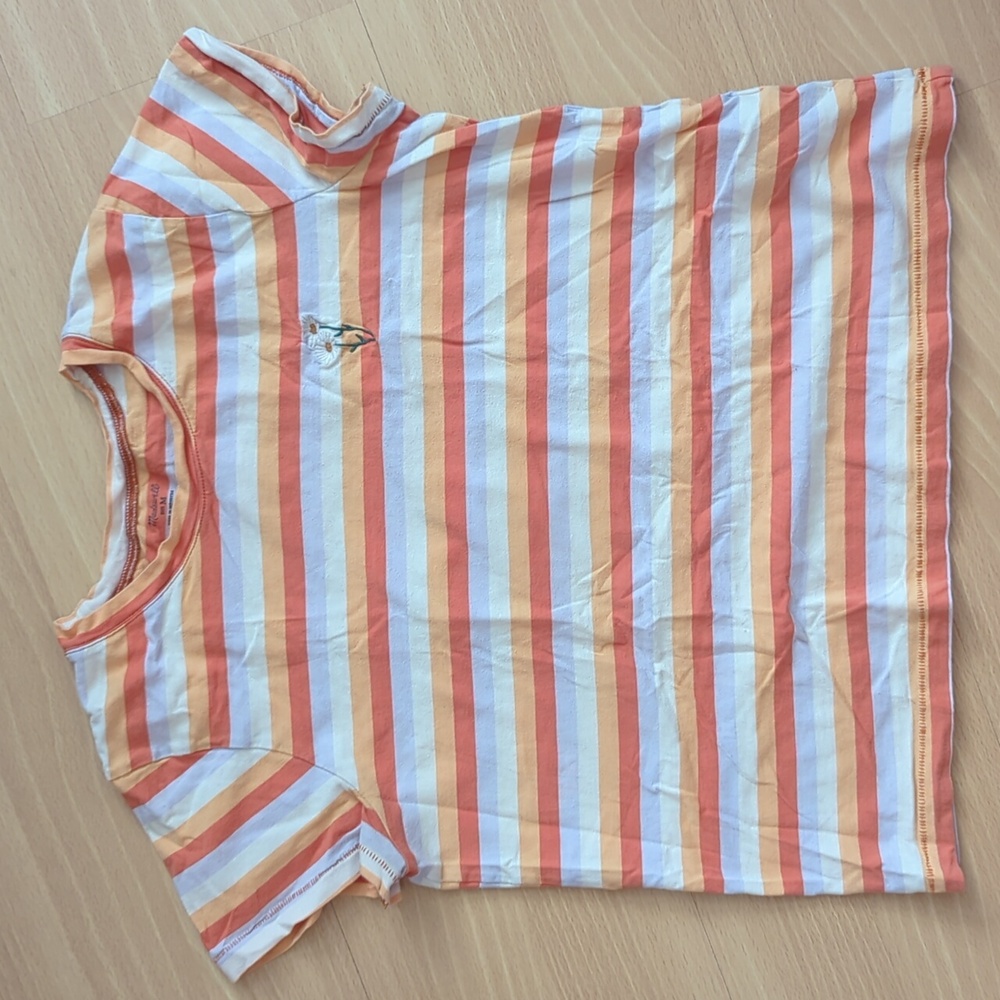 Daisy embroidered shirt